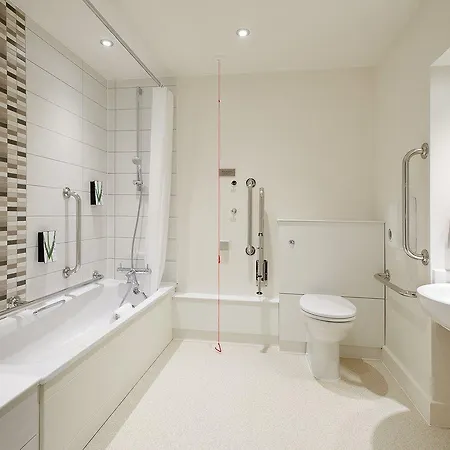 Premier Leeds Headingley Hotel 3*