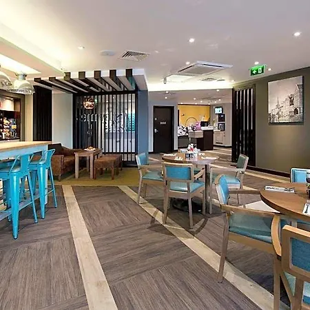 Premier Headingley Leeds (West Yorkshire)
