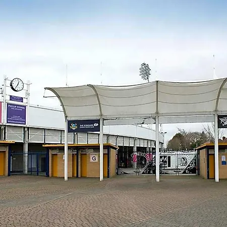 Premier Headingley 3*